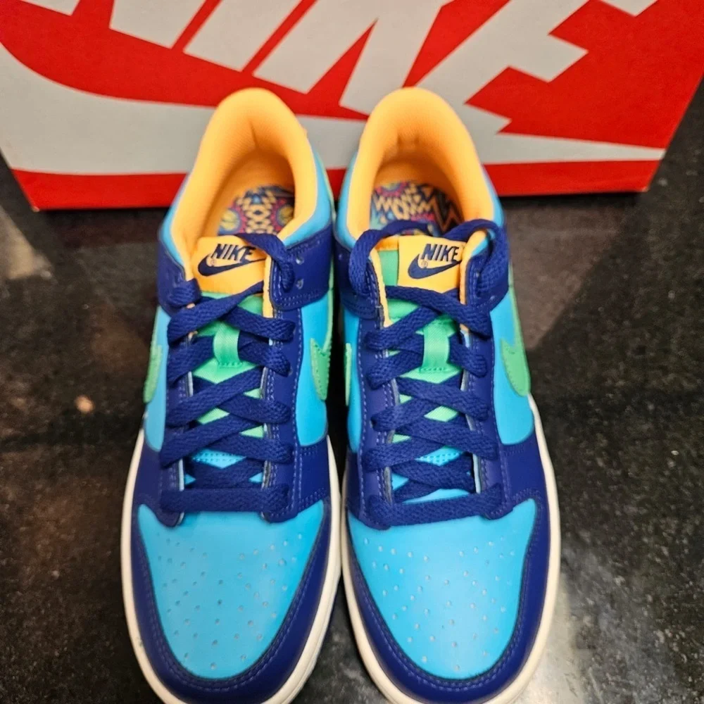 Nike sz various